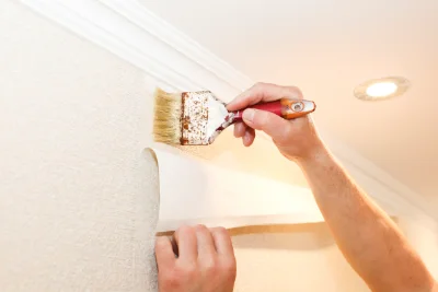 Pose de papier peint à Canny-sur-Thérain — revêtements muraux et toiles de verre